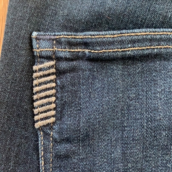 PAIGE Skyline Skinny Jeans in Model Wash - Picture 7 of 7
